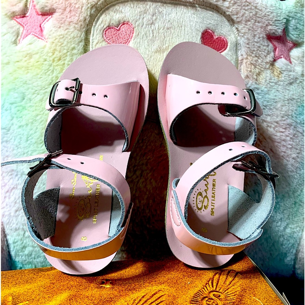 Sun-San Salt Water Sandals ADORABLE